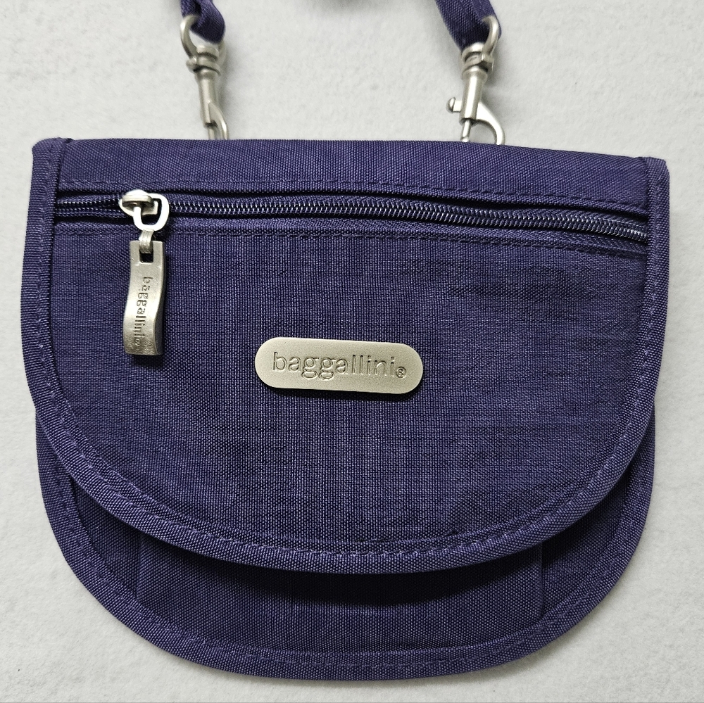 BAGGALLINI Tenee Crossbody Convertible Bag Hipster Shoulder Purse Purple NWT